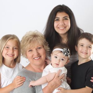 Meet your Posher, Sharon